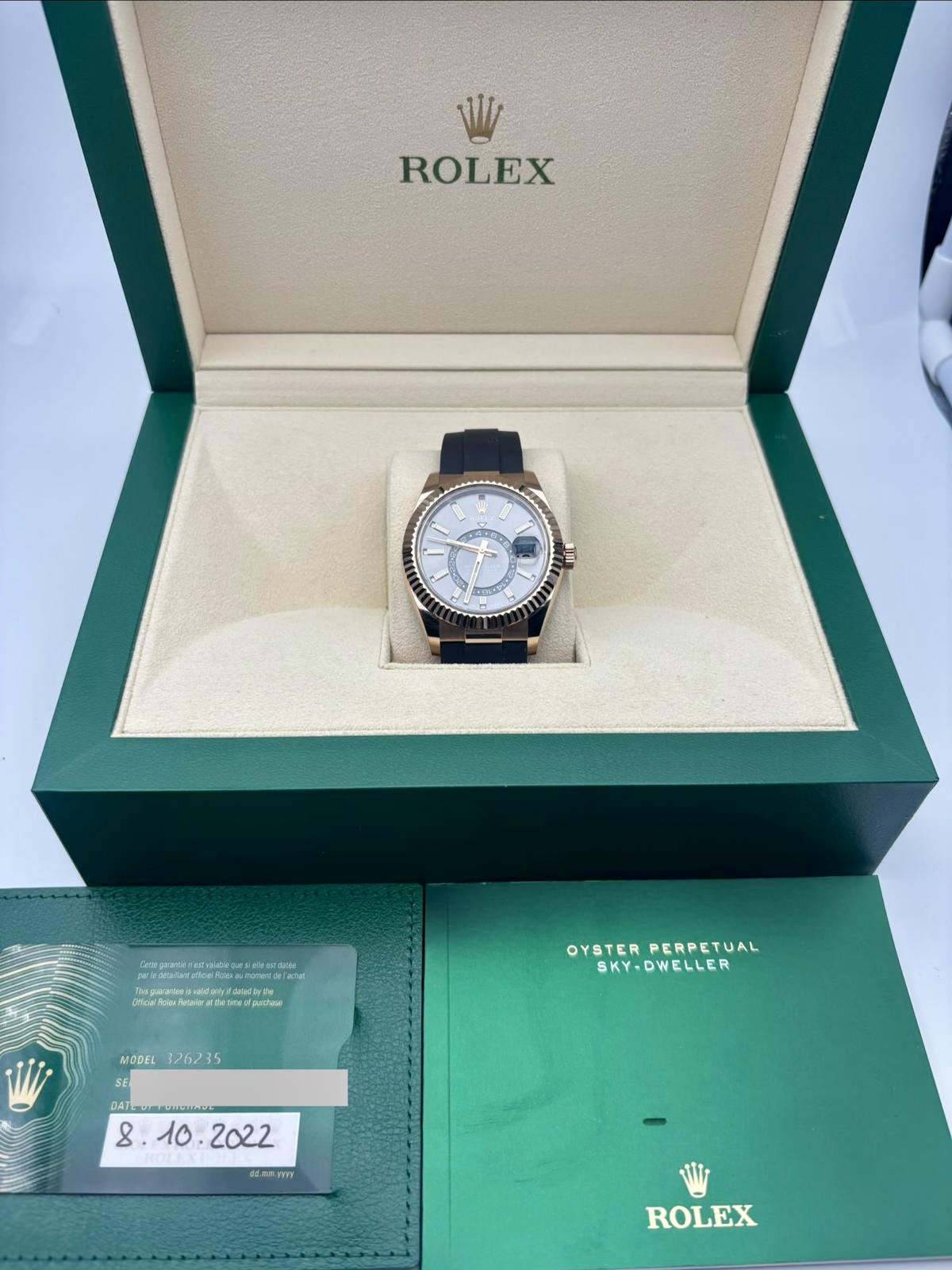 Rolex skydweller or rose