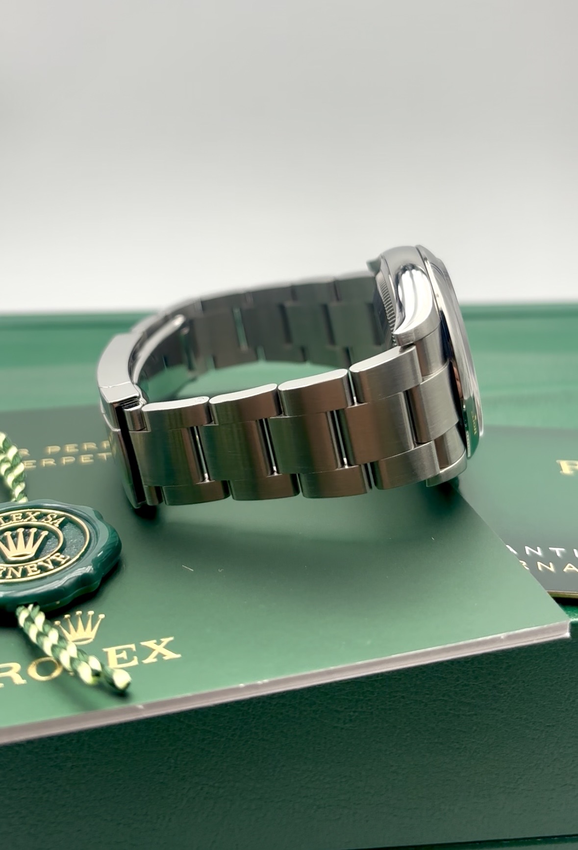 Rolex oyster 2025